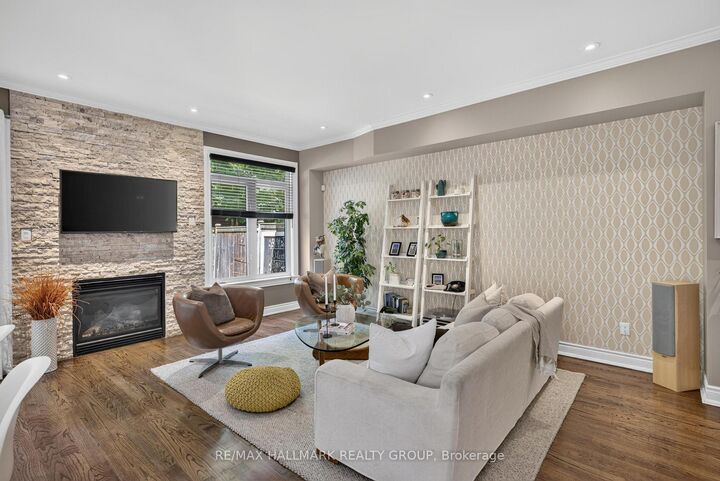 Property Photo: 856 Norton Avenue ON K2B 5P6