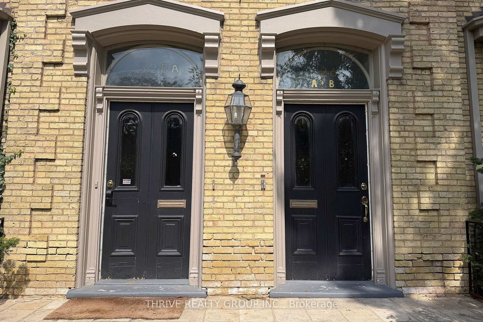 Property Photo: 526 Waterloo Street A ON N6B 2P9