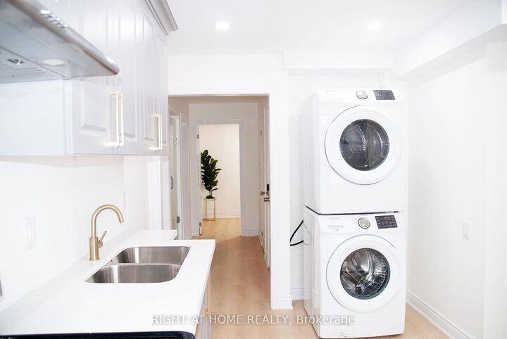Property Photo: 11 Holton Avenue N Upper ON L8L 6H3