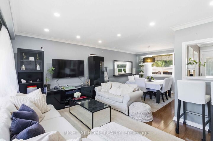 Property Photo:  68 Barford Road  ON M9W 4H6 