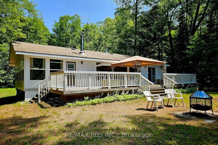 2006 South Beaver Lake Lane — photo 1