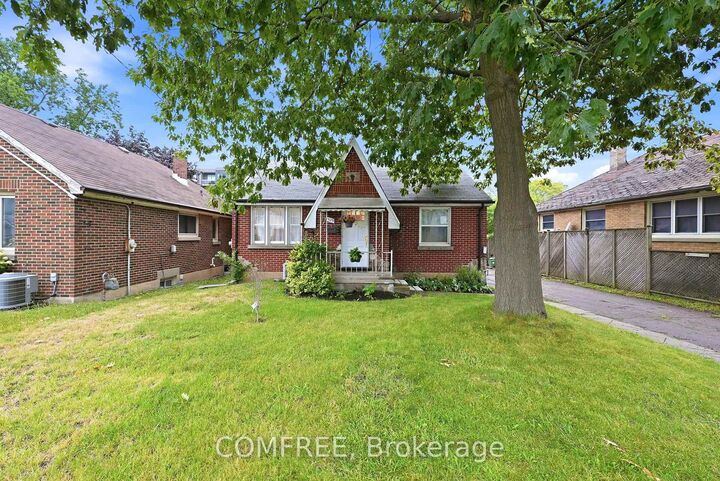 Property Photo: 529 Highbury Avenue N ON N5W 4K6
