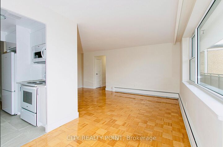 Property Photo:  2 Grandstand Place 403  ON M4H 1E2 