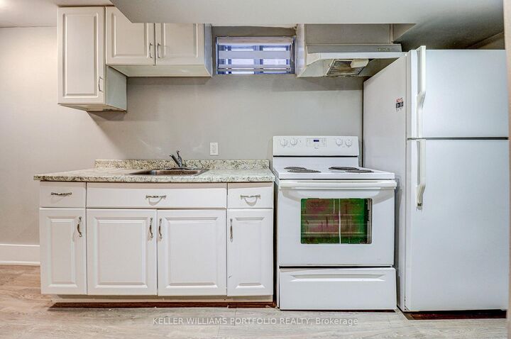 Property Photo: 962 Willowdale Avenue Lower Level ON L1H 1W4