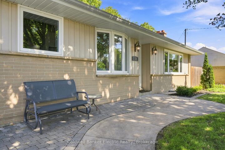 Property Photo: 47 Grandview Street N ON L1G 6N6