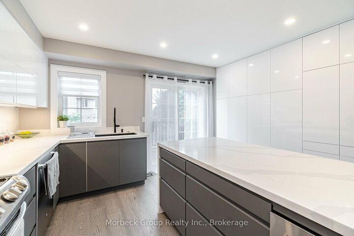 Property Photo: 1100 Begley Street 24 ON L1W 4B3