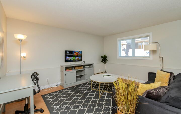 Property Photo:  276 Carruthers Avenue A  ON K1Y 1N9 