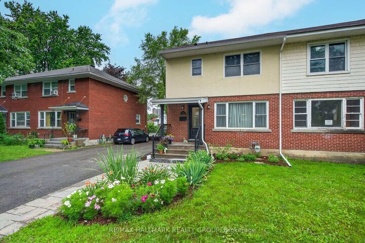 Property Photo: 2110 Blossom Drive ON K1H 6G8