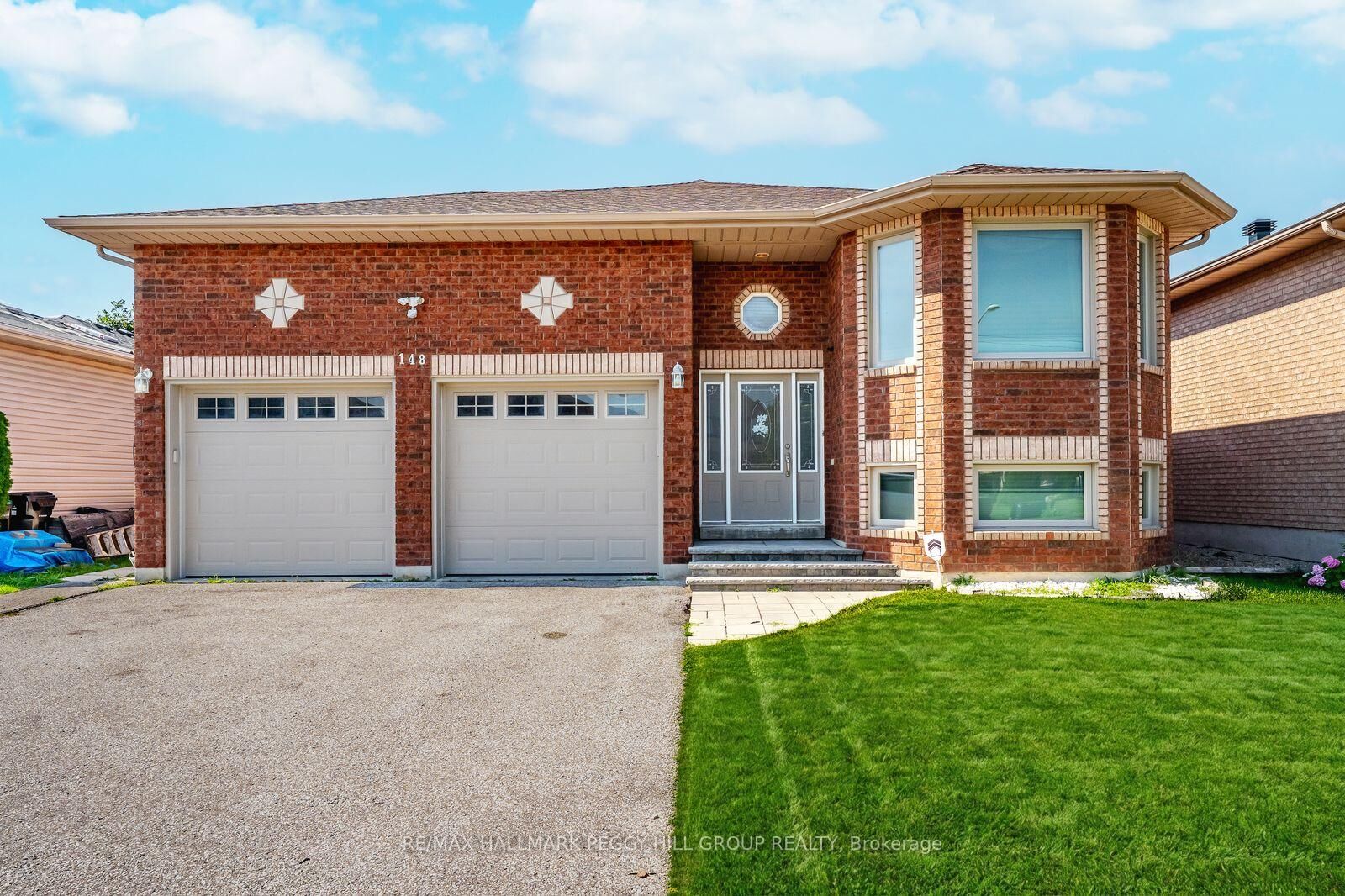 Property Photo:  148 Livingstone Street E Lower  ON L4M 6Y7 