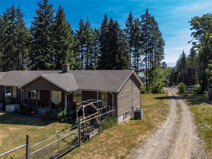 Property Photo: 8598 Island Hwy N BC V9N 1H3