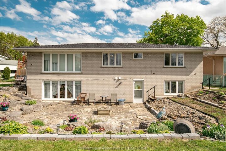 Property Photo: 39 Chippewa Drive ON N7M 5S1