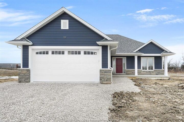 44 Belleview Drive — photo 1