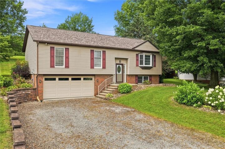 Property Photo:  310 Todd Farm Road  PA 15012 