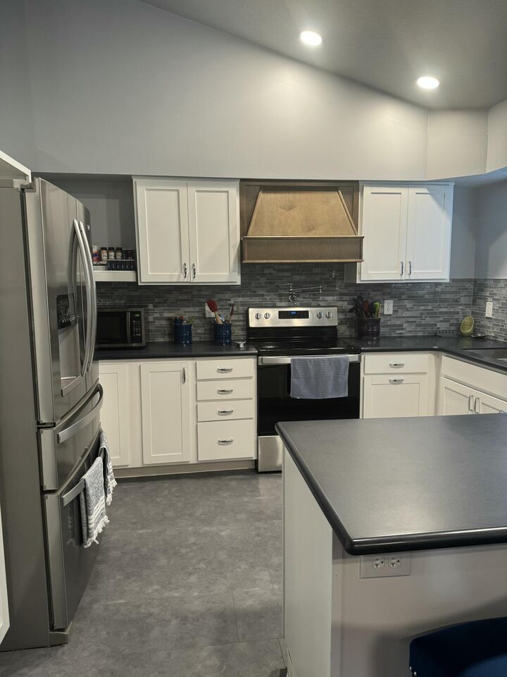 Property Photo:  1284 Pheasant Run  OH 45503 