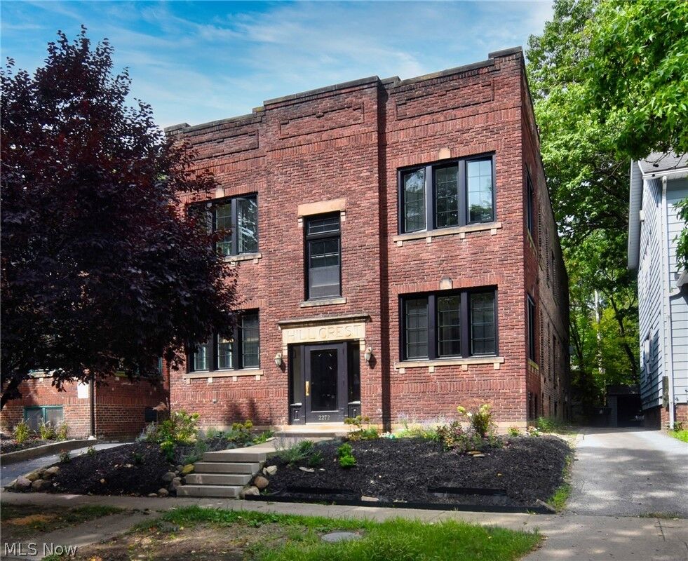 Property Photo:  2272 Grandview Avenue 2  OH 44106 