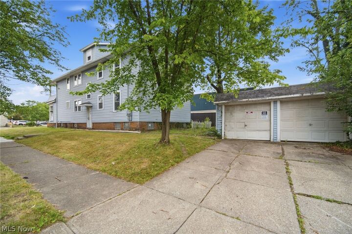 Property Photo: 1776 S Taylor Road OH 44118