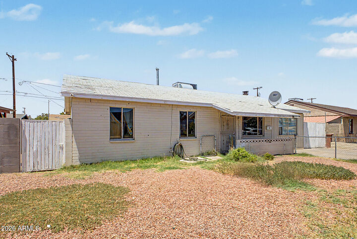 Property Photo: 5828 N 63rd Drive AZ 85301