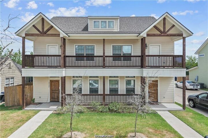 Property Photo: 406 Ash Street TX 77840