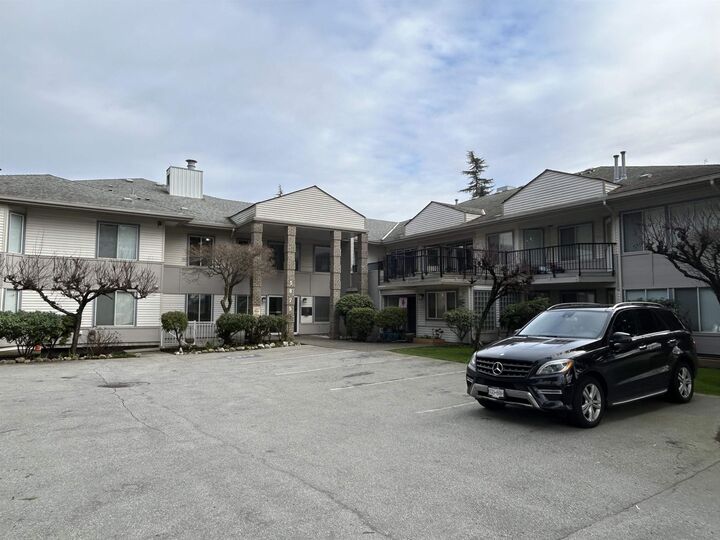 Property Photo:  5875 Imperial Street 105  BC V5J 1G4 