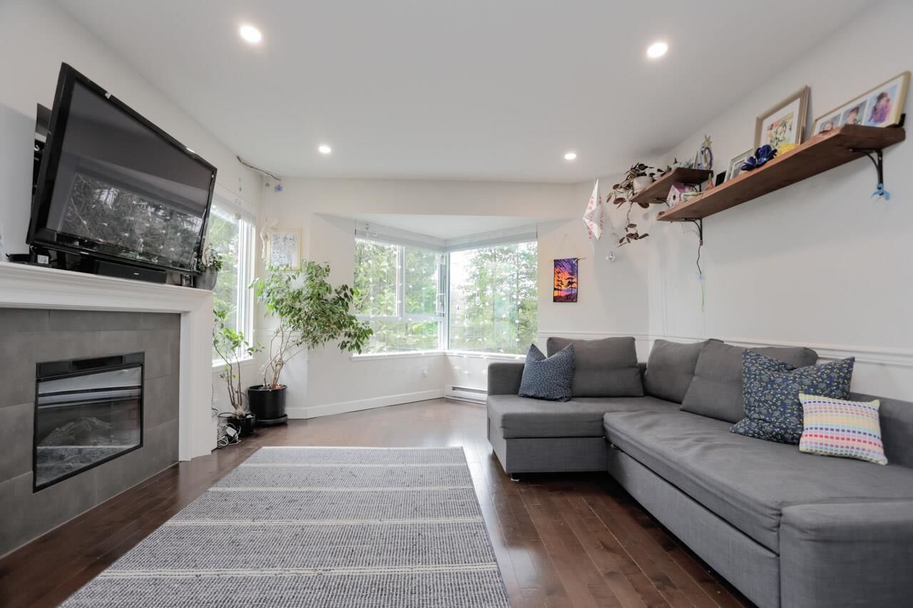 Photo de la propriété:  1215 Lansdowne Drive 221  BC V3E 2P6 