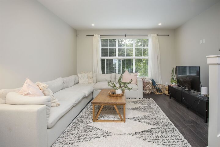 Property Photo: 2469 164 Street 43 BC V3Z 3T4