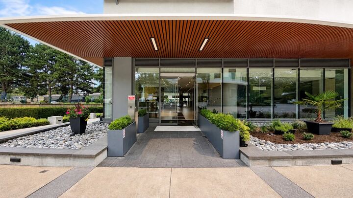 Property Photo: 8189 Cambie Street 1608 BC V6P 0G6