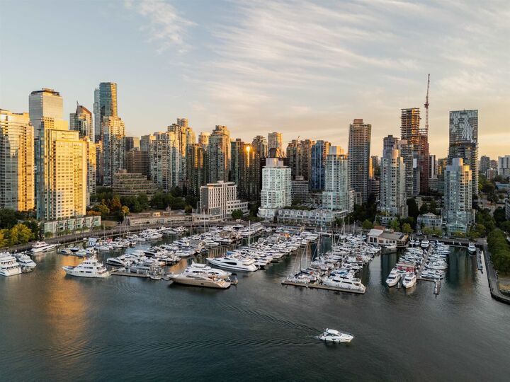 Property Photo:  493 Broughton Street  BC V6G 3E8 