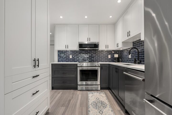 825 W 15th Avenue 203 — photo 1