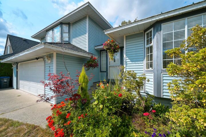 Property Photo: 15477 93A Avenue BC V3R 9P9