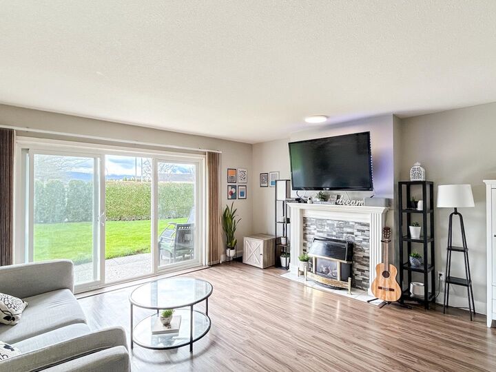 Property Photo: 46350 Cessna Drive 5 BC V2P 7W3