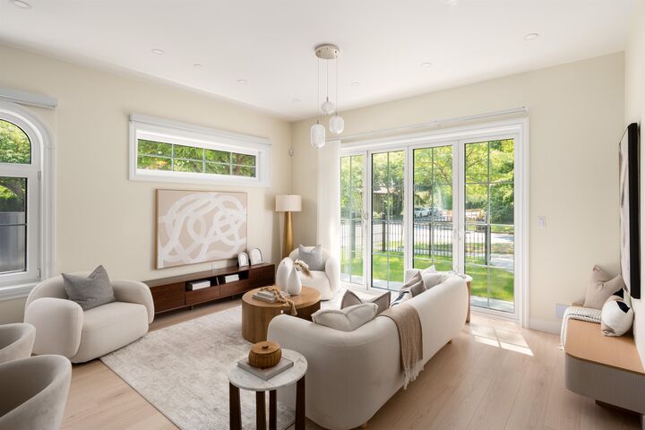 Property Photo: 4503 W 15th Avenue 1 BC V6R 3B3