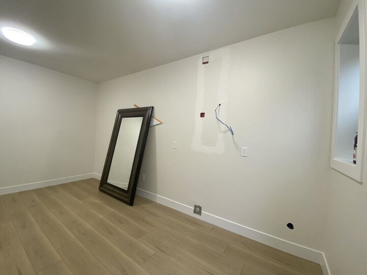 Property Photo:  7542 Lindrick Court 1 Bed Suite  BC V5A 3Y5 