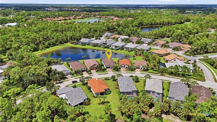Property Photo:  8877 Horned Lark Dr  FL 34120 
