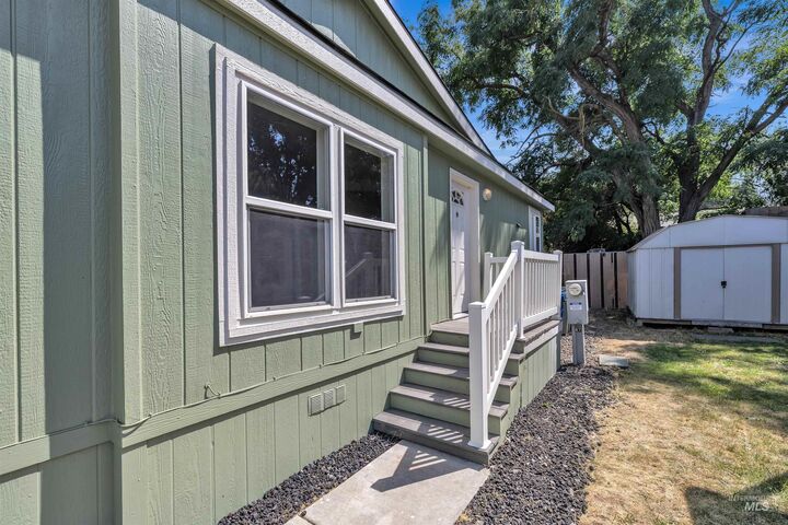 Property Photo:  2401 S Owyhee St Trlr  87  ID 83705 