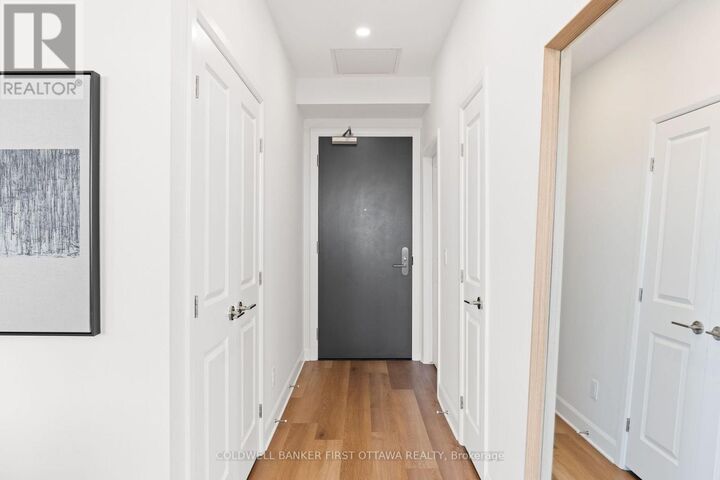 Property Photo: 530 Pimiwidon Street 208 ON K1K 5B4