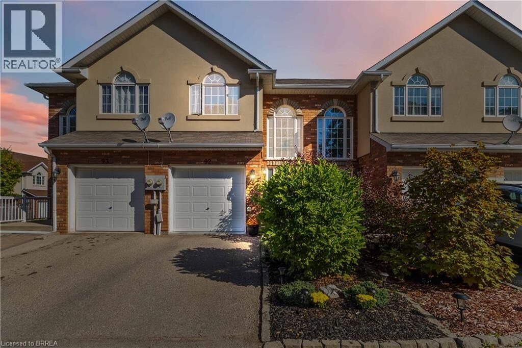 Property Photo: 20 McConkey Crescent 92 ON N3S 0C1