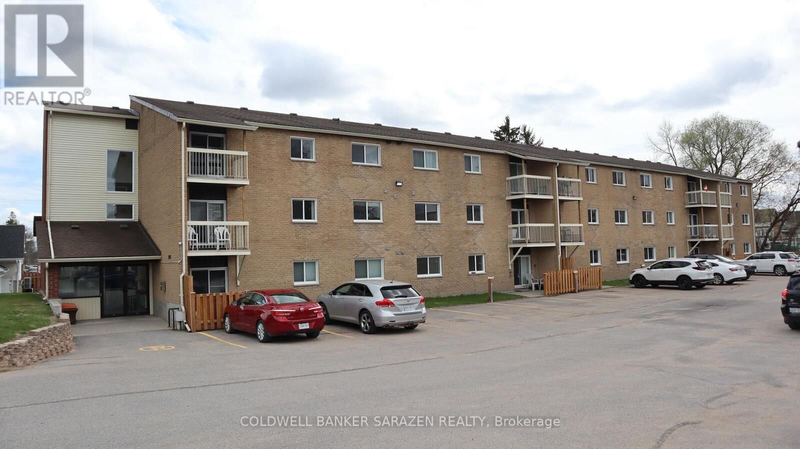 Property Photo: 190 Elgin Street West 302 ON K7S 1P1