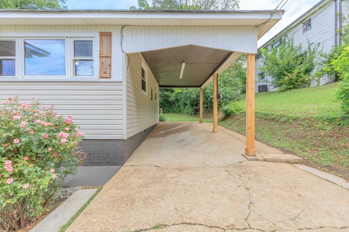 Property Photo: 214 Cave Street GA 30741