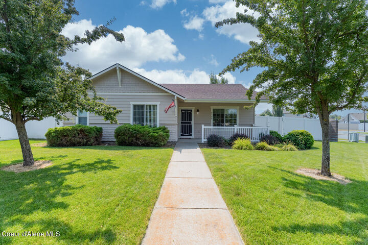 Property Photo: 6758 W Majestic Ave ID 83858