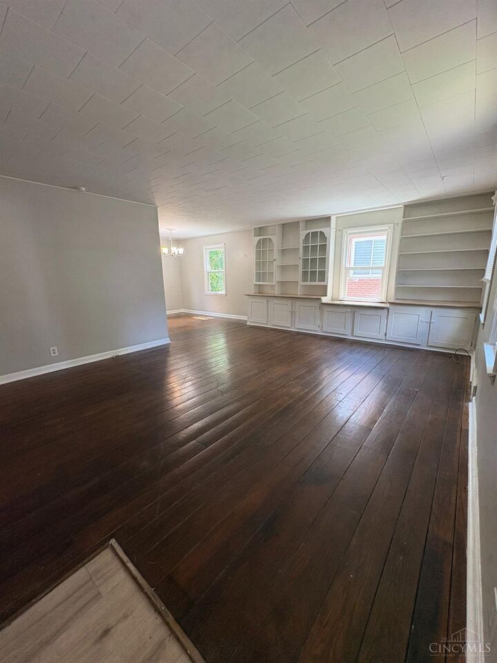 Property Photo: 3646 Lakewood Drive OH 45248