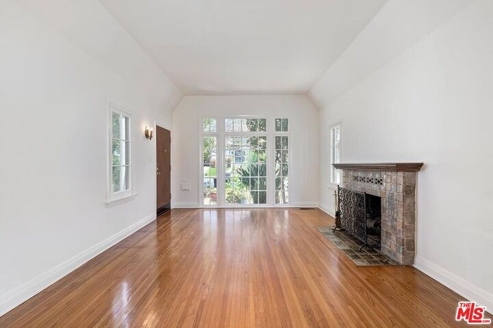 Property Photo: 10626 Ohio Ave CA 90024