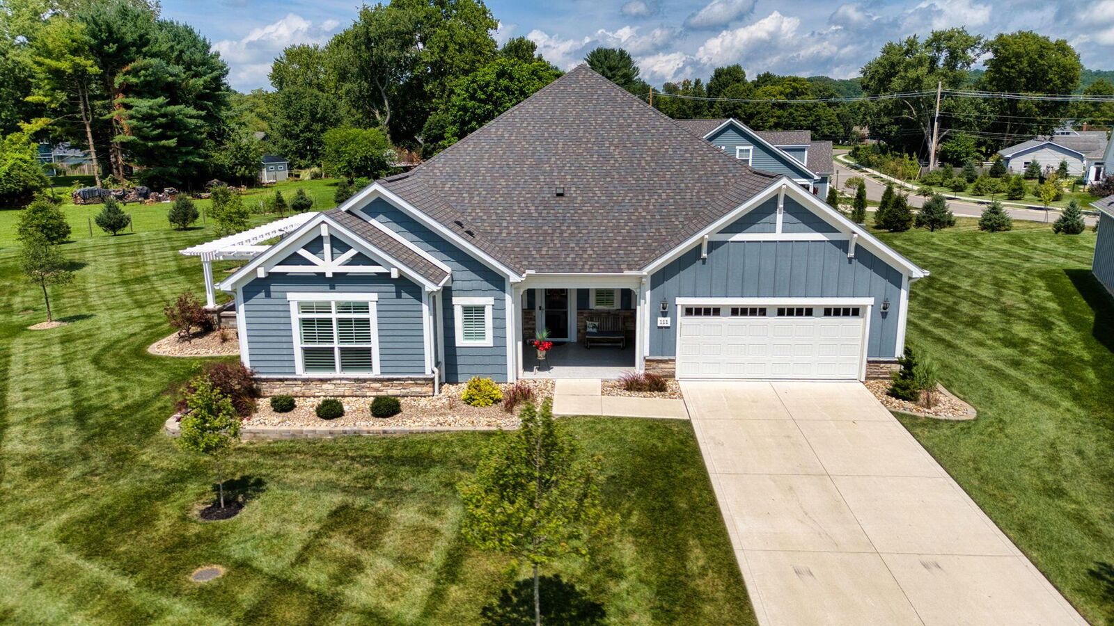 Property Photo:  111 Glenshire Court  OH 43023 