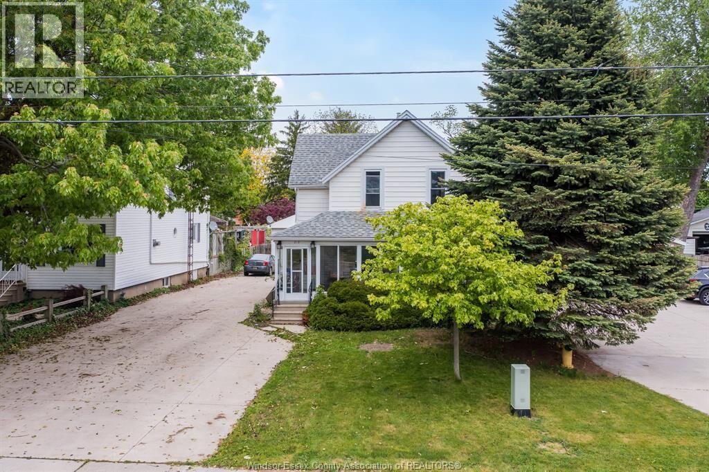Property Photo: 219 Inshes ON N7M 2Z5