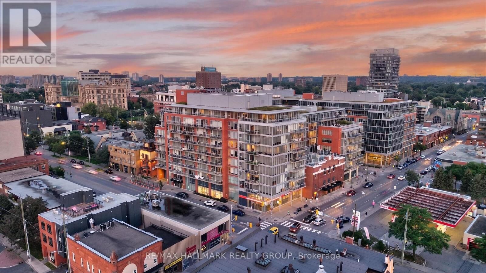 Property Photo: 354 Gladstone Avenue 606 ON K2P 0R4