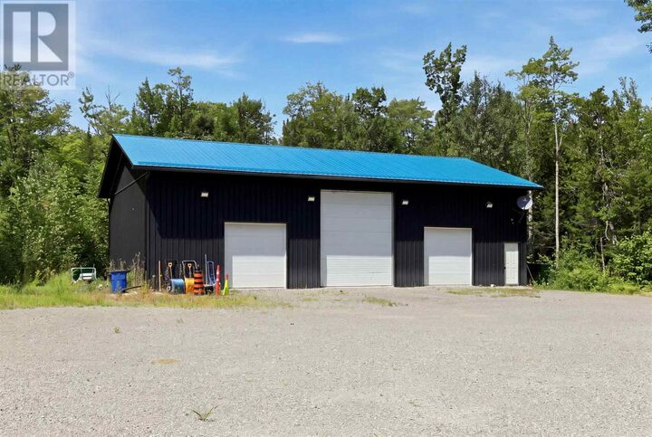 Photo de la propriété:  1363 Caribou Rd  ON P0R 1C0 