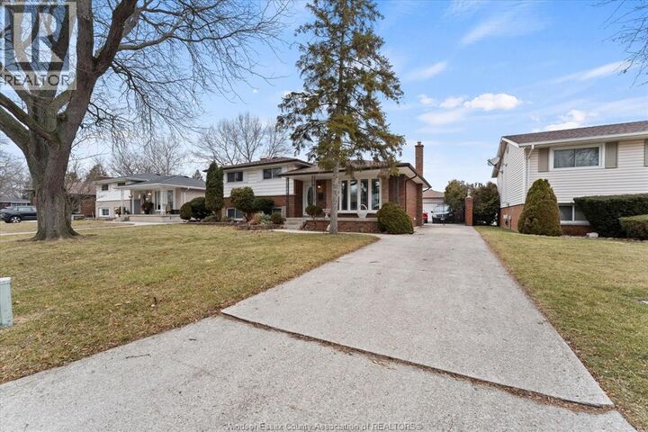 Property Photo:  1116 Sumach Crescent  ON N8S 2S4 