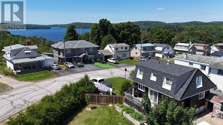 Property Photo:  40 Westview Cres  ON P5A 2B2 