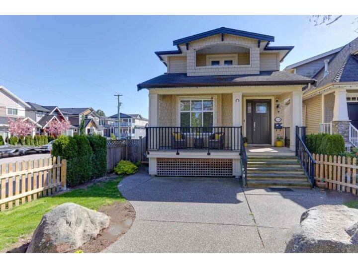Property Photo:  15598 Goggs Avenue Main  BC V4B 2N6 