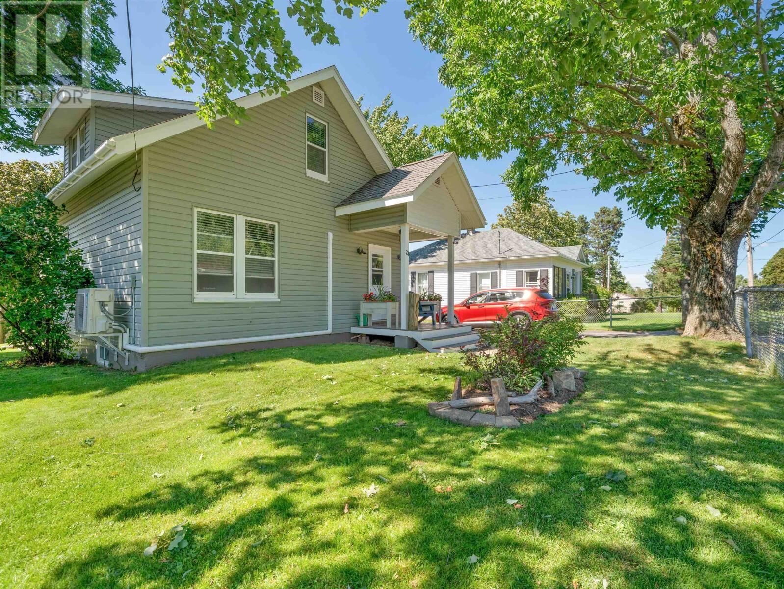 Property Photo:  21 6th Street  NS B0K 1X0 