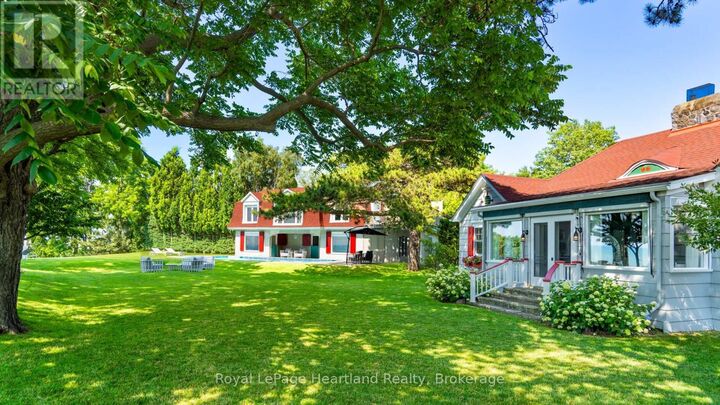 Property Photo: 284 West Elgin Avenue West ON N7A 2G1